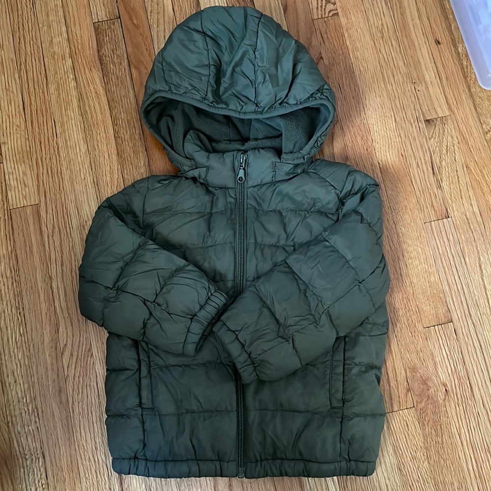 Uniqlo green puffer jacket 3Y